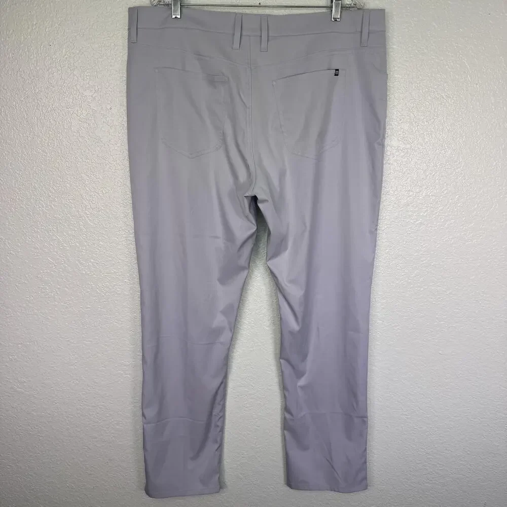 Travis Mathew Pants Mens 40 X 32 Golf Khakis Straight Leg Activewear Light Grey